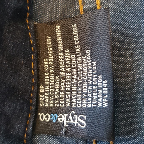 Style & Co. Dark Denim Capris - Picture 6 of 9